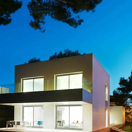 Arena Puerto Alcudia Villa *